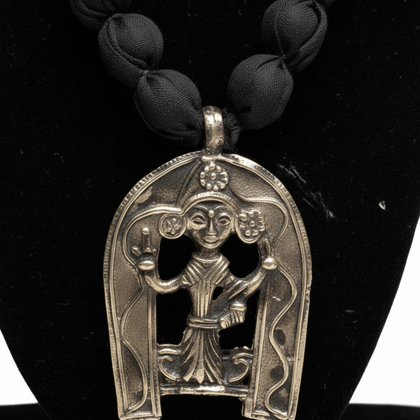 Black Cloth Ball Necklace – Dokra Jewellery